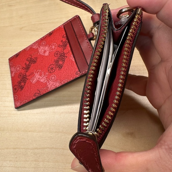 NWT! RARE! F84637 COACH Red Lanyard Card Case Set with Horse & Carriage Print - Picture 8 of 10